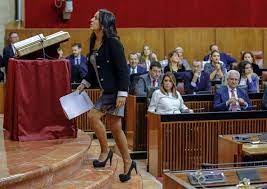 Marta bosquet estrena la nueva playa canina de el bobar con su perro zambra. El Cambio En Andalucia Breve Retrato De Marta Bosquet La Decima Presidenta Del Parlamento De Andalucia Publico