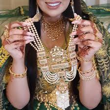 ثوب الراقي الاكاونت الثاني ازياء فقط Shamsaalmehairi3 Shamsaalmehairi Shamsaalmehairi5 مصممة الازياء التراثيه Fashion Statement Necklace Pictures