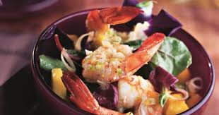 Salade De Gambas Et De Mangue Sauce Verte Salade De Gambas Recettes De Cuisine Salade