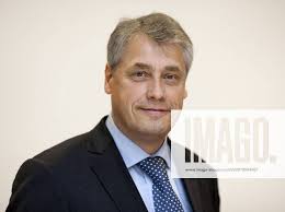 Dr. Friedrich Hubert Esser, Praesident des Bundesinstituts für  Berufsbildung. Berlin