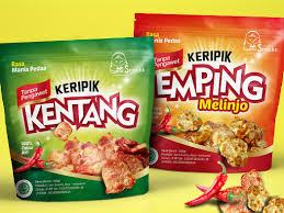 Tren stiker kemasan lain selain label bulat adalah stiker berbentuk selotip. 10 Ide Desain Stiker Kemasan Snack Emping Pedas Sticker Fans