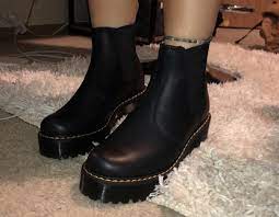 Just pair it with classic leather jacket this makes the perfect outfit for a rock concert. Dr Martens Rometty Women S Leather Platform Chelsea Boots Boots Chelsea Boots Platform Chelsea Boots