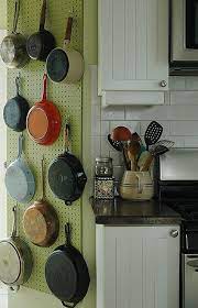 Kitchen Reno Part 1 The Julia Child Pegboard Pot Rack Prateleiras Suspensas Para Vasos Faca Voce Mesmo Cozinha Parede De Cozinha