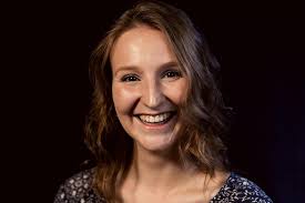 Robyn Bryant's Instagram, Twitter & Facebook