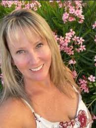 Robin Roper's Instagram, Twitter & Facebook