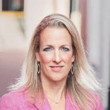 Anne Rathbone's Instagram, Twitter & Facebook