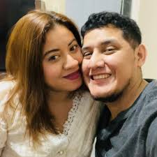 Cuando estoy lista para ver mi peli y se me olvida apagar la luz