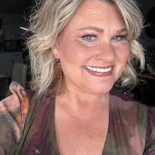 Why does drinking make you want to just want to kill yourself the total  worthlessness and defeat just leaves you ill I why can't I just stay  stopped there's something truly wrong