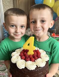 Today our aniversary 50th,We We are are waiting for congratulations