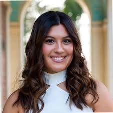 Anna Narducci's Instagram, Twitter & Facebook