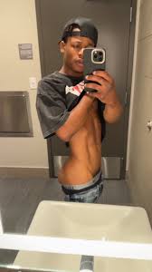 @DivineLyricallys video Tweet