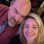 Eleanor Auger's Instagram, Twitter & Facebook