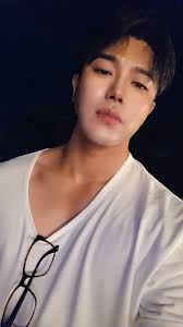 덥긴 하지 무겁지도 하고