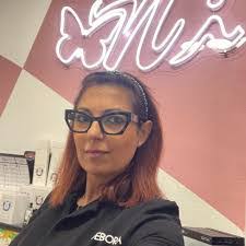 Debora Spano's Instagram, Twitter & Facebook