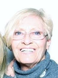 Marie Petro's Instagram, Twitter & Facebook