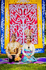 Ta U Sug Ta U Sug Meaning People Of The Current Are The Major Inhabitants Of The Sulu Archipelago This Filipino Art Philippines Culture Filipino Culture