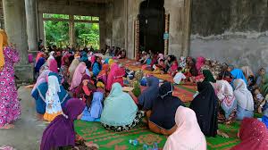 Baik ketika ayah masih hidup maupun sudah meninggal. Sambut Ramadhan Warga Danau Tiga Inhu Gelar Doa Bersama