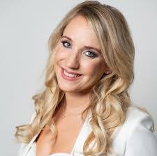 Cindy Edwards's Instagram, Twitter & Facebook