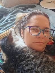 Hi everyone 😝 I'm Louise, 47yo Teacher from Australia who is housesitting  in Europe and the UK in 2025. I've got an unexpected vacancy coming up