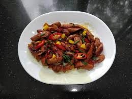 Sosej masak sos cili|sambal tambah telur. Sosej Goreng Berlada Dengan Sos Tomato Dan Kicap