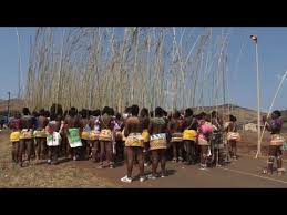 Zulu people refer to themselves as 'the people of the heavens' and they are the largest ethnic group of south africa, with an estimated 10 million zulu. Young Women Dance To The Zulu King To Celebrate Virginity Youtube