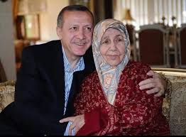 Türk boksunun önemli isimlerinden sinan şamil sam, ölümünün 1. Sevenleri Recep Tayyip Erdogan In Annesi Tenzile Erdogan Hanimefendiyi Yine Unutmadi Habermotto
