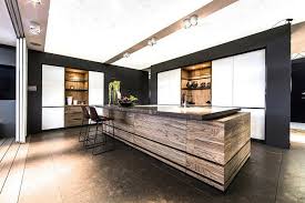 73 Idees De Cuisine Moderne Avec Ilot Bar Ou Table A Manger Cuisine Moderne Idees De Cuisine Moderne Cuisine Contemporaine