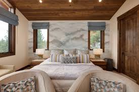 Większość prezentowanych miejsc noclegowych oferuje bezpłatne odwołanie rezerwacji. Elevated Scene Rustic Bedroom Other By Aspen Leaf Interiors Houzz