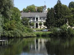 Schloss Britz Ortsteil Von Neukolln Berlin Heute Reiseziele Reisen