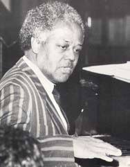 A PUBLICATION OF THE COLLEGE OF COMMUNICATION AND FINE ARTS AT THE  UNIVERSITY OF MEMPHIS A PUBLICATION OF THE COLLEGE OF COMMUNI