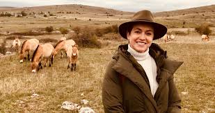 Elle effectue un premier stage chez rtl et convainc les. France 3 Occitanie O La Belle Vie Episode N 3 Cevennes Un Episode Et Ses Couleurs Facebook