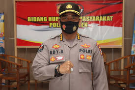 Check spelling or type a new query. Kabid Humas Polda Banten Angkat Bicara Soal Dugaan Pelanggaran Prokes Di Lapangan Bola Walantaka Bantensatu