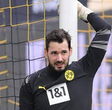 Borussia dortmund on the other hand have had a bit of an easier time progressing through the pokal rounds, although they did face extra time once. C9pdzltmwsxfhm