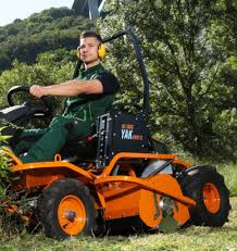 Set in the early 1980's, a council estate boy growing up on the streets of bristol has his he and his scoundrel friends seek to retrieve the bike from the unknown fence. As Motor The Number 1 For Lawn Mowers And High Grass Mowers