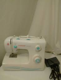 Black Decker Spacemaker Can Opener Ec75 Under Cabinet Singer 2263 Simple 23 Stitch Sewing Machine With Accessories Plus More Sewing Machine Sewing Singer