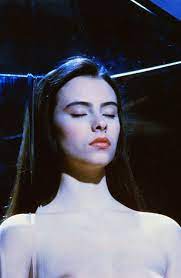 Compte officiel auteure, metteur en scène, comédienne. Lifeforce 1985 Ccpopculture