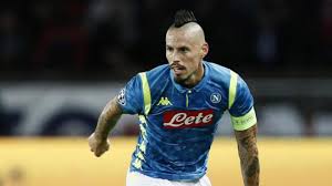 31 yaşındaki futbolcu için 20 milyon euroluk bir bonservis bedelinin ödendiği konuşuluyor. Hamsik Joins Dalian Yifang Marca In English