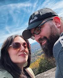 Beth Stathis (@beth_in_realish_life) • Instagram photos and videos