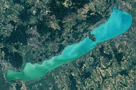 Il lago balaton chiamato anche mare magiaro, si trova nell'ungheria occidentale ed è il più grande lago dell'europa centrale. Water Quality Of Lake Balaton Steadily Improving New Study Finds Hungary Today