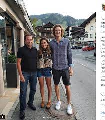 Es que, al margen de la suspensión del tenis por el coronavirus, el nieto de jaime fillol ya había sido suspendido por espacio de 11 meses, en un polémico caso de doping positivo. Nicolas Jarry Presento A Su Polola En Redes Sociales Mira Sus Mejores Fotos Guioteca