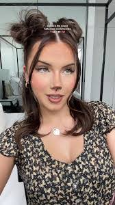 Lily Bray's Instagram, Twitter & Facebook