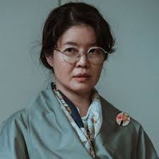 Did you know?? Veteran Actress Kim Yeo-jin is a wife and activists in real  life.. ✨️Kim Yeo-jin met her future husband director Kim Jin-min in 2003