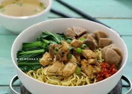 Salah satu makanan yang hingga saat ini memiliki keunikan tersendiri adalah mie ayam. Resep Mie Ayam Jamur Pr Homemadestreetfood Oleh Moona S Kitchen Cookpad