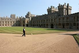 Le château de windsor a été construit du fait de sa position stratégique. Visiter Le Chateau De Windsor