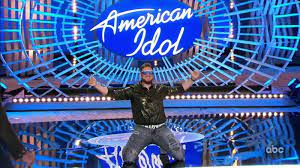 Miami Performer Makes Cuban Abuela Proud On American Idol He Is Going To Hollywood