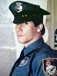 In Memory of Sgt. Ippolito Gonzalez-25 years On May 6th, 1995 at  approximately 10:25 pm Sgt. Ippolito "Lee" Gonzalez conducted a traffic  stop