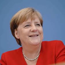 Unter ihrer führung sind die deutschen in guten händen. Bundeskanzlerin Angela Merkel Regierungschefin Mit Wechselnden Koalitionen Politik