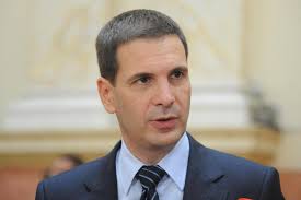 Miloš Jovanović: Da diploma bude važnija od partijske knjižice