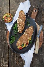 Rezept Mango Tomaten Salat Mit Minz Thymian Dressing Burrata Rezept Lebensmittel Essen Rezepte Gesundes Essen