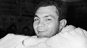 Актуальный на 2021 г cписок боёв, завоёванные титулы, возраст, рост и вес, процент нокаутов боксёра луиса «king kong» ортиса. Don T Forget About Carlos Ortiz Boxing News